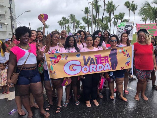Guel de Lima Integrantes do movimento Vai Ter Gorda nas ruas de Salvador, capital da Bahia.