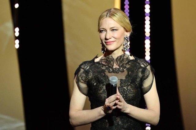 AFP PHOTO / Alberto PIZZOLI Cate Blanchett durante a cerimônia de abertura do Festival de Cannes