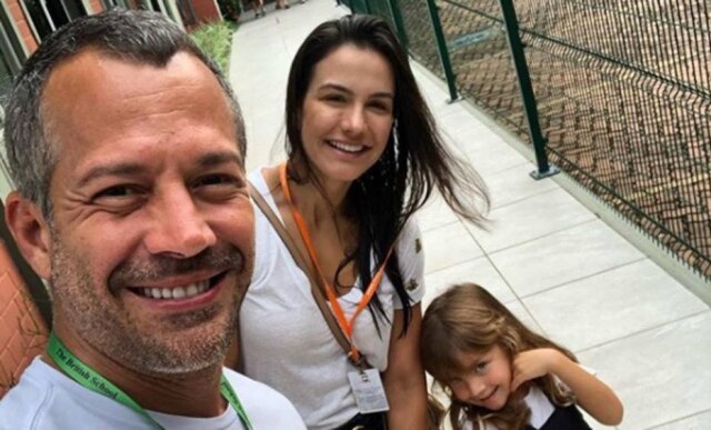 Instagram / @kyragracie Malvino Salvador e Kyra Gracie ao lado de uma das filhas do casal.
