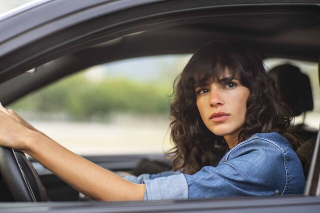 Rachel Tanugi/Netflix Bruna Marquezine como a personagem Liz em 'Maldivas', nova série nacional da Netflix.