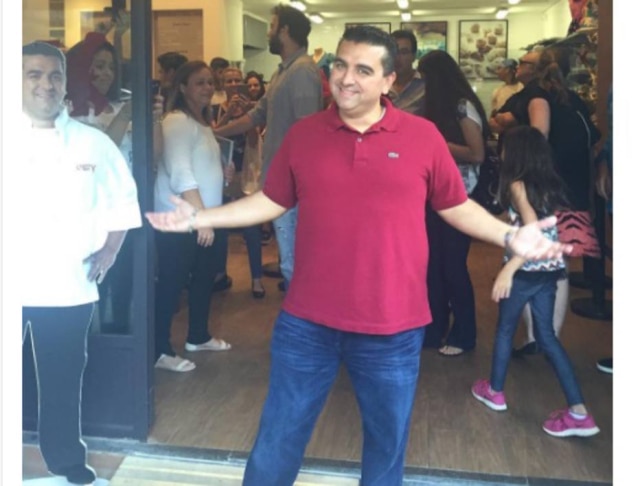 Reprodução/Instagram Buddy Valastro apareceu de surpresa na filial da Carlo's Bakery em São Paulo.
