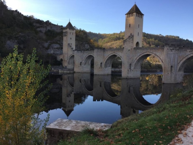 Alto Las Hormigas|Divulgação Berço. A Pont Valentré sobre o rio Lot, cartão postal de Cahors