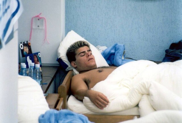 Francisco C. Inácio / SBT / Divulgação Rafael Vanucci em abril de 2002, durante o confinamento na 'Casa dos Artistas 2'.