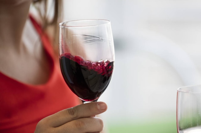 Tony Cenicola Lojas e importadoras de vinhos apostam em promoções e kits de vinhos para o Dia das Mães