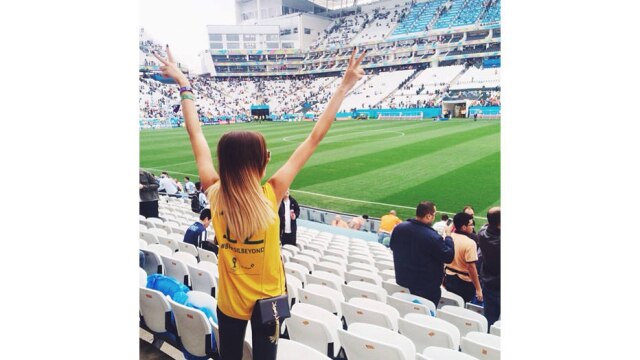 Reprodução Em clima de Copa do Mundo, ela foi ao estádio do Corinthians para assistir ao jogo entre Argentina e Holanda