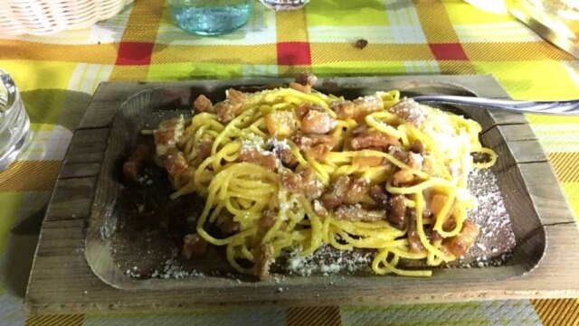 Davide Marzi|Divulgação Macarrão a carbonara.