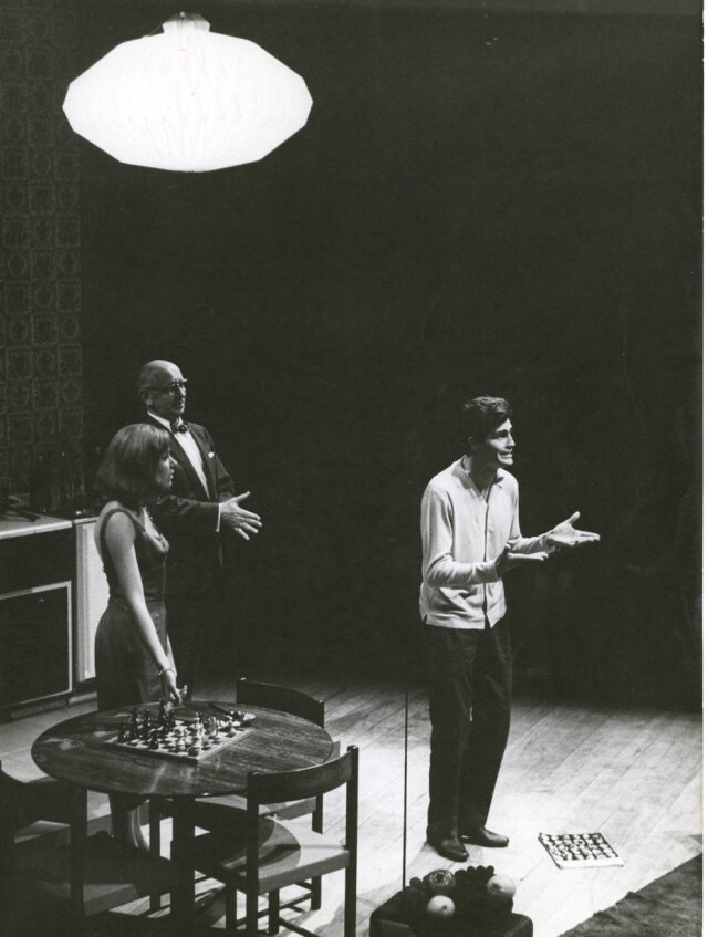 Acervo Estadão Tarcísio Meira atuando no teatro em 1964