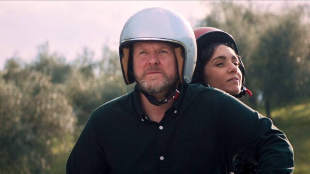 Netflix Theo e Sophie são os protagonistas da história da Netflix