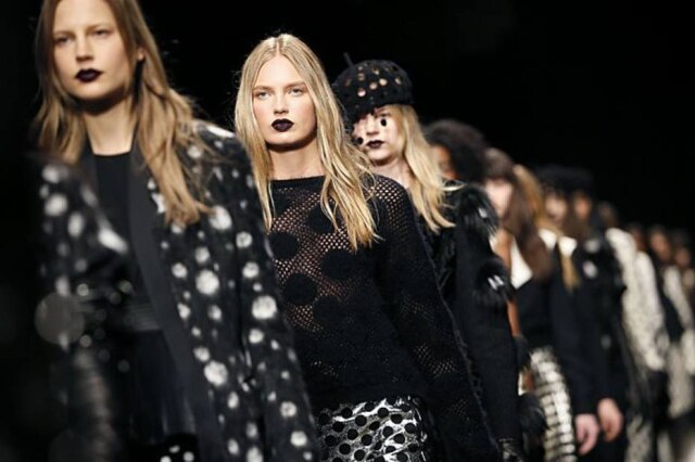 AFP Desfile Emanuel Ungaro