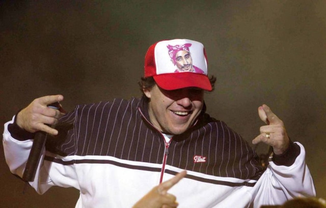 J.F. Diório/AE Chorão em 2004, durante um show do Charlie Brown Jr. no Morumbi.