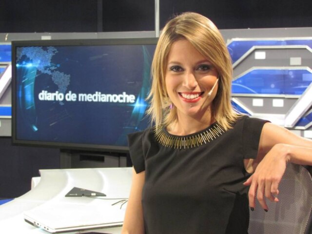 Divulgação Martina Soto Pose no comando do Diario de Medianoche