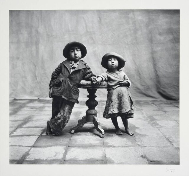 Irving Penn/© Condé Nast 'Crianças de Cuzco', de 1948, um dos trabalhos em que Penn se dedica a fotografar gente da vida real