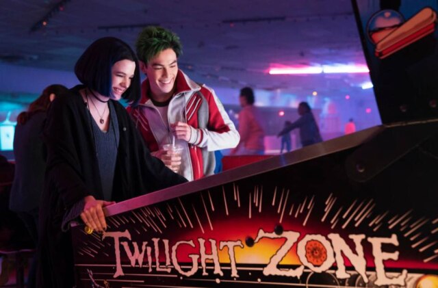 Netflix/Divulgação Ravena e Mutano juntos em cena na live-action 'Titãs'.