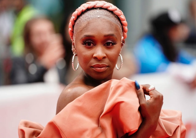 Mark Blinch/ Reuters Cynthia Erivo chega no lançamento internacional de 'Harriet', filme biográfico em que interpreta Harriet Tubman