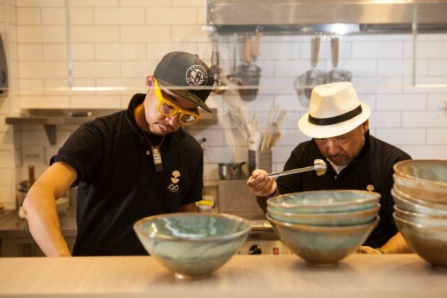 Codo Meletti|Estadão Hiroki Shima e Takeshi Koitani vieram do Japão para criar as receitas do JoJo.