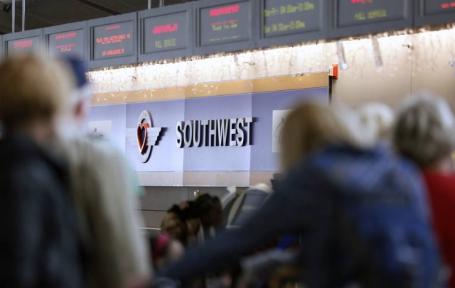 Rick Wilking/Reuters Funcionário da Southwest Airlines teria publicado uma foto do cartão de embarque da garota em uma rede social.