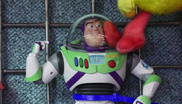 Reprodução de 'Toy Story 4' (2019) / Disney-Pixar Buzz Lightyear em cena de 'Toy Story 4'.