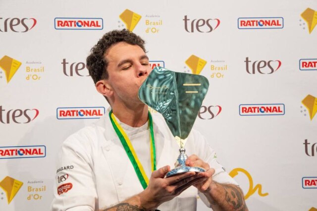 Academia Brasil d'Or O chef Ricardo Dornelles venceu a etapa nacional do Bocuse d’Or, a Copa do Mundo da Gastronomia