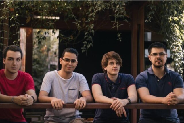 Rafael Barbosa Fundadores do podcast Introvertendo são autistas de grau leve e discutem questões relacionadas ao dia a dia de pessoas com o o espectro