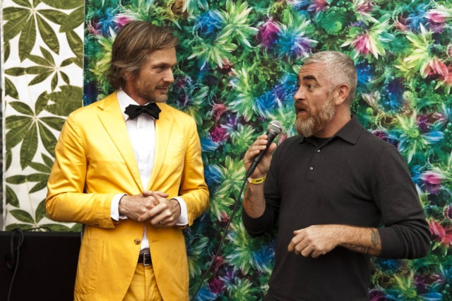 Divulgação O organizador do evento, Richard van der Laken, e o chef Alex Atala no evento em Amsterdã