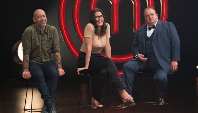 Carlos Reinis / Band / Divulgação Os jurados do MasterChef, Henrique Fogaça, Paola Carosella e Erick Jacquin