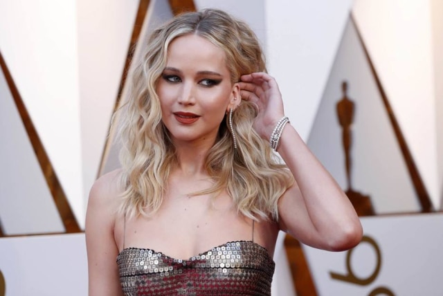 Mario Anzuoni/Reuters A atriz Jennifer Lawrence revelou que só tem relações sexuais com namorados por conta de germes e de pegar doenças sexualmente transmissíveis