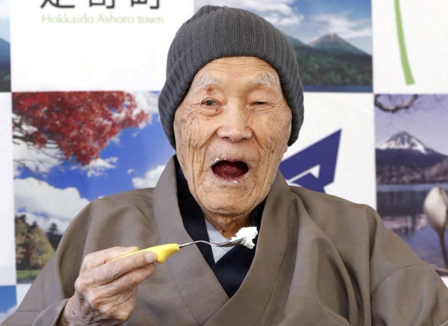 Kyodo / via Reuters / File Photo O japonês Masazo Nonaka, homem mais velho do mundo, morreu aos 113 anos em 20 de janeiro de 2019.