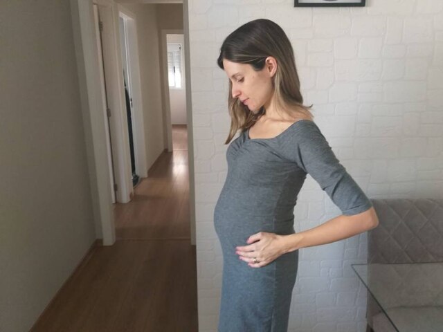 Arquivo pessoal Ana Carolina Cassola Barbieri, grávida de 23 semanas da pequena Giovana.