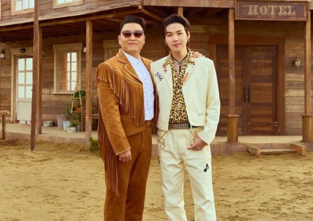 Instagram/@42psy42 Psy lançou o single 'That That' com participação de Suga, do BTS.
