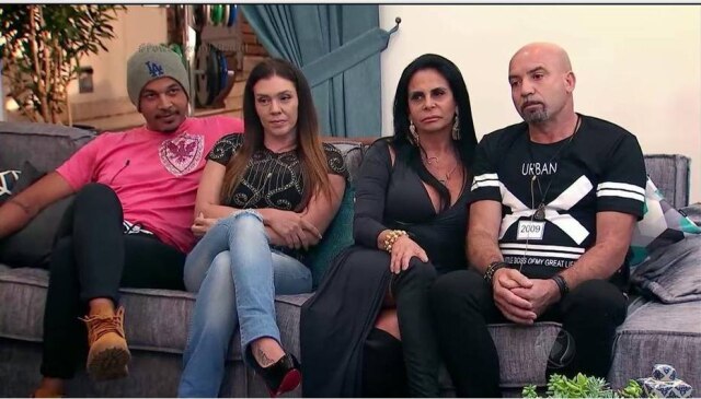 Record/Reprodução Simony e Gretchen tiveram desentendimentos com o casal Laura e Jorge