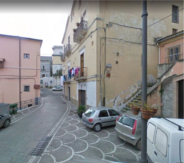 Reprodução/Google Street View Com quase 3 mil habitantes atualmente, a cidade de Candela tinha mais de 8 mil nos anos 1990.