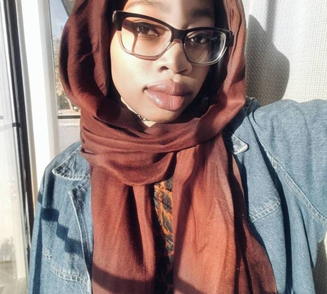Instagram/ @n0bleprincess Grace contou que já usou batons de tons fortes, mas desistiu do visual por conta de comentários maldosos