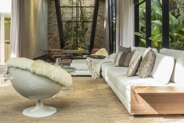 Zeca Wittner >Em uma área de 230 m², Edson Lorenzzo apresenta os quatro elementos da natureza no seu acolhedor Lounge de Entrada.