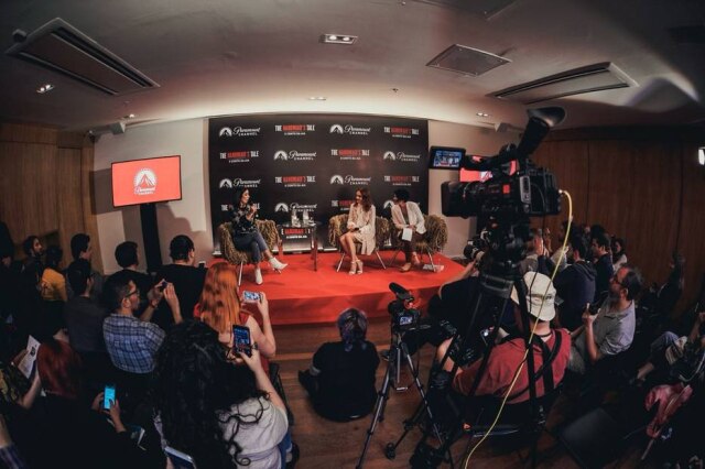 Vuê Fotografia / Bruno Darós Coletiva de imprensa com a atriz Madeline Brewer, de 'The Handmaid's Tale'.