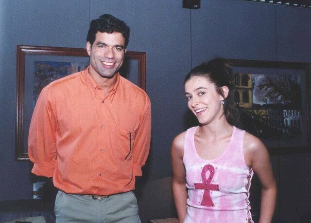 Eliane Heeren / Globo / Divulgação Raí e Júlia Feldens, a Ciça de 'Laços de Família', durante gravação do último capítulo da novela em 2000