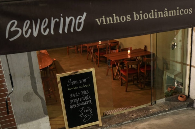 Daniel Teixeira/Estadão Fachada do Beverino, bar de vinhos na Vila Buarque