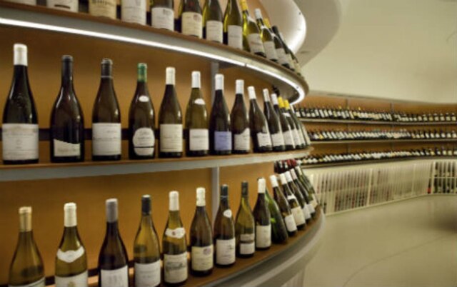 Sara Krulwich Novos tempos. E-commerce de vinhos já são responsáveis por 10,7% de toda a importação de brancos e tintos