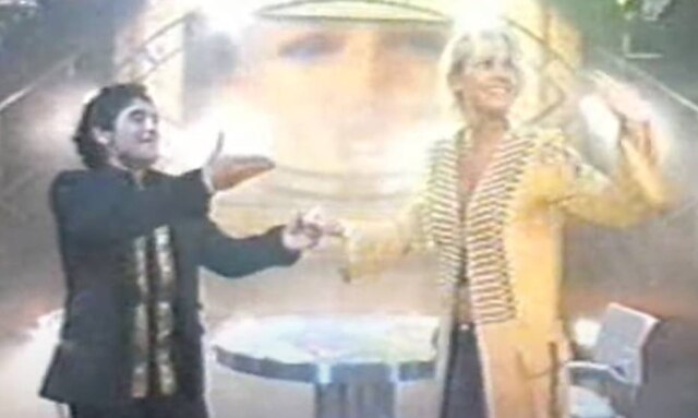 Reprodução de 'La Noche Del 10' (2005) Maradona recebeu Xuxa em seu programa de entrevistas na TV em 2005