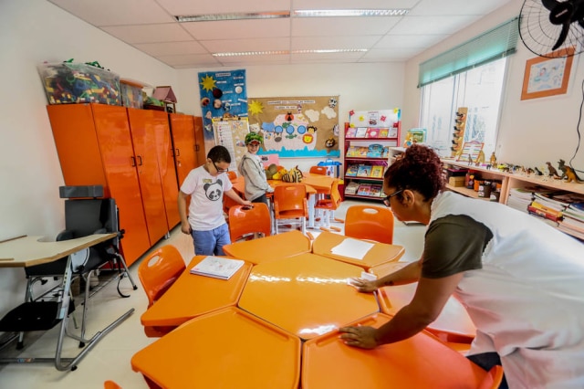Gabriela Biló/Estadão Casa Hope oferece educação infantil, fundamental I e II e ensino médio; setor está comprometido por falta de recursos.