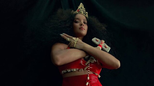DIVULGAÇÃO/MC THA “Eu costumo dizer que o Deus da periferia é um Deus evangélico”, explica MC Tha, ao explicar por que só entrou em contato com a fé africana quando já tinha entre 19 e 20 anos