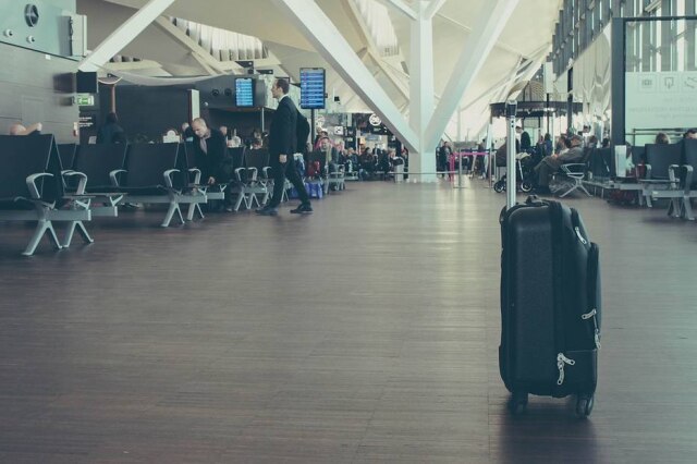 Pixabay Segundo a associação das empresas aéreas, entrada em vigor das novas regras sobre cobrança de bagagens começa a modificar hábitos dos viajantes