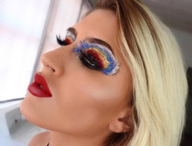 Instagram/@KalElizabeth2 Internautas acusaram Kali Harlow de ser insensível