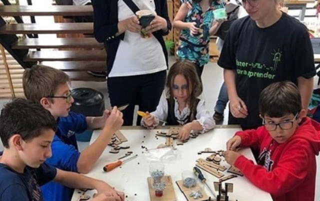 Instagram/@mundomaker MundoMaker realiza oficinas gratuitas para crianças e adultos de todas as faixas etárias em ação na Vila Madalena, neste sábado.