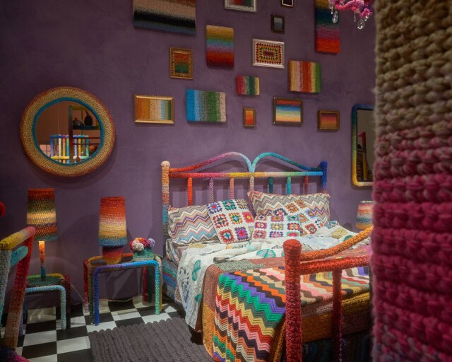 CHRISTIAN MICHELE MICHELSANTI / SAINT MICHEL STUDIO O quarto da casa onde a técnica é empregada em quase todos os itens da decoração: dos móveis aos acessórios