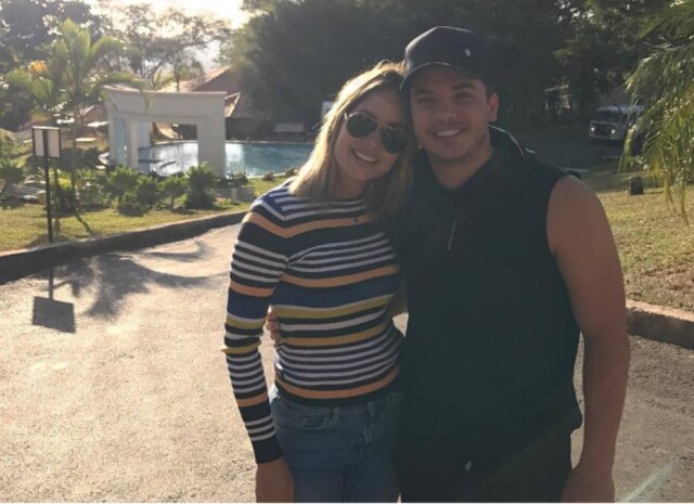 Instagram.com/thyane_dantas Casal comemorou um ano de casamento em retiro cristão em Minas Gerais.