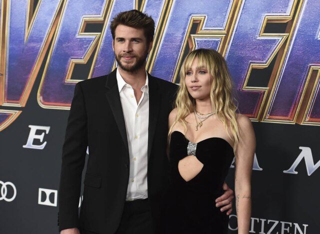 Jordan Strauss / Invision / AP Liam Hemsworth e Miley Cyrus