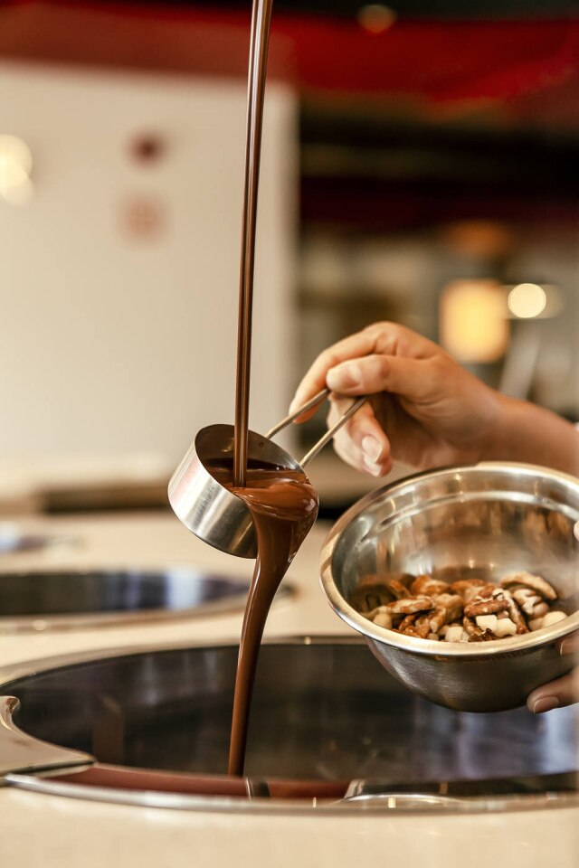 Ders Szuparits Na Dengo, é possível personalizar a própria barra de chocolate.