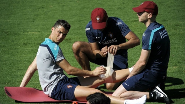 Paulo Duarte/AP Cristiano Ronaldo chegou a ser dúvida na escalação da Seleção Portuguesa, mas se recuperou a tempo