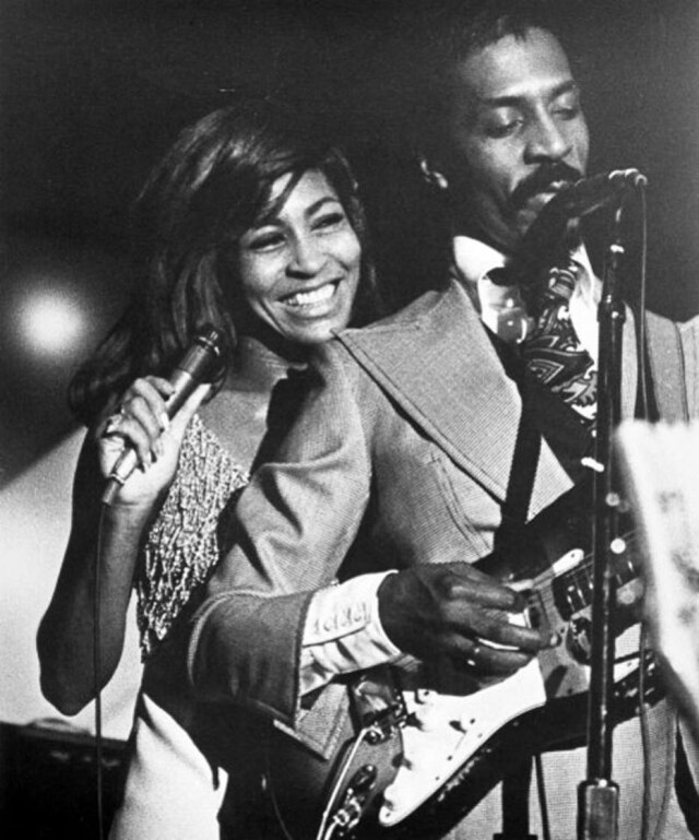 Reuters Os músicos Tina e Ike Turner.