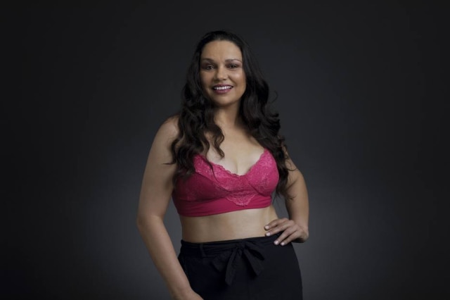 Catherine Ferraz/ Marisa/ Divulgação Mulheres que superaram o câncer, como Andressa Soares, na foto, fizeram parte da campanha